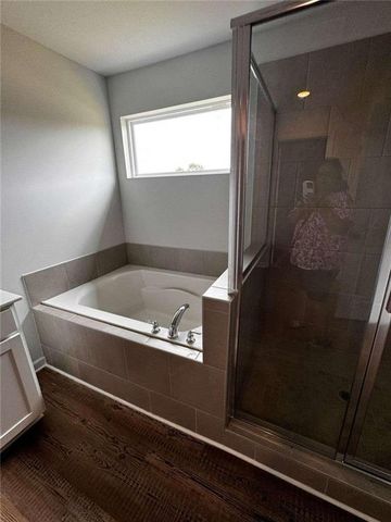 420 Point Place Dr, Loganville, GA 30052