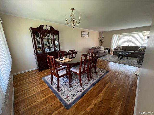 194 Rhododendron Drive, Westbury, NY 11590