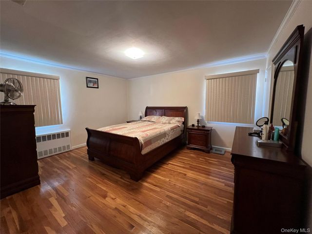 194 Rhododendron Drive, Westbury, NY 11590