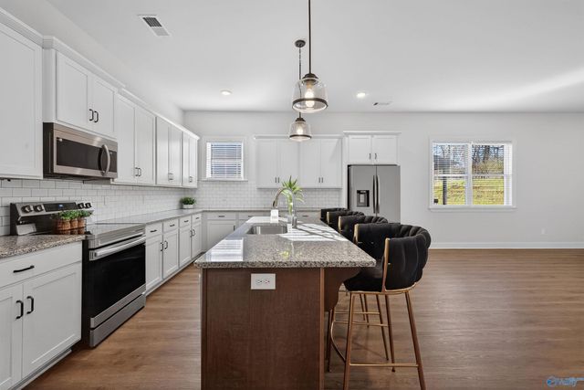 121 Fairways Pass, Meridianville, AL 35759