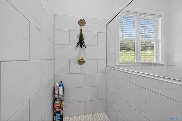 121 Fairways Pass, Meridianville, AL 35759