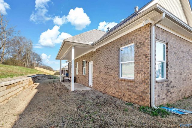 121 Fairways Pass, Meridianville, AL 35759