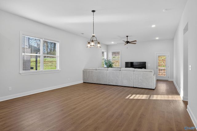 121 Fairways Pass, Meridianville, AL 35759