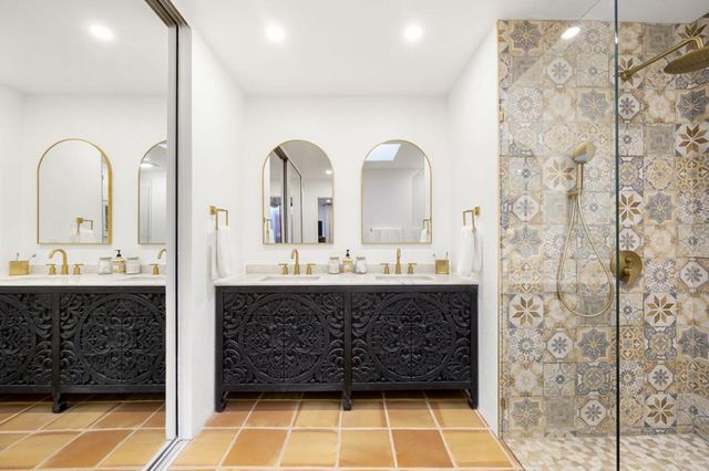 298 San Vincente Circle, Palm Desert, CA 92260