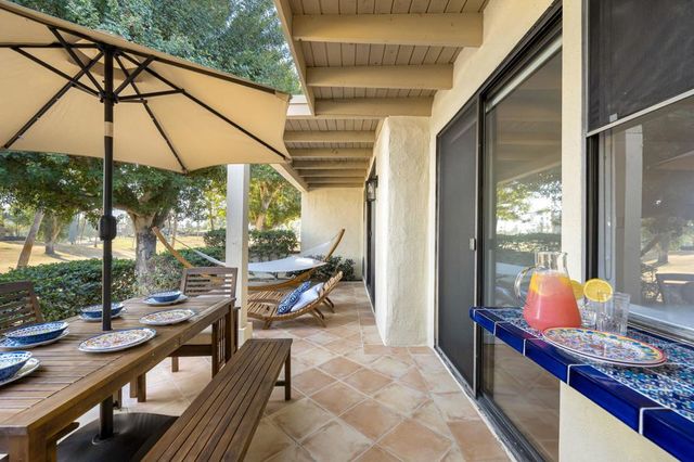 298 San Vincente Circle, Palm Desert, CA 92260