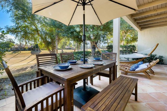 298 San Vincente Circle, Palm Desert, CA 92260