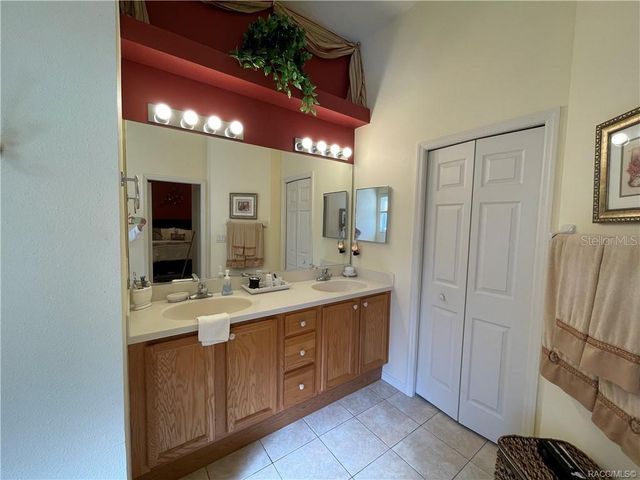 1802 W SHANELLE PATH, Lecanto, FL 34461