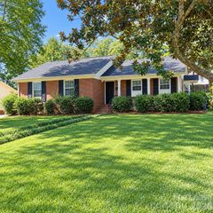 7500 Thorncliff Drive, Charlotte, NC 28210