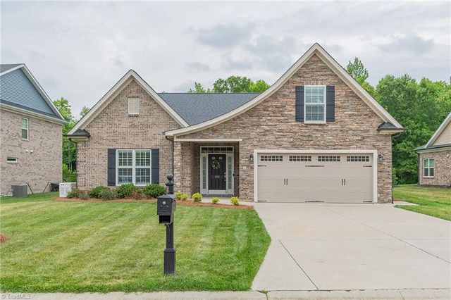 403 Freemont Drive, Thomasville, NC 27370