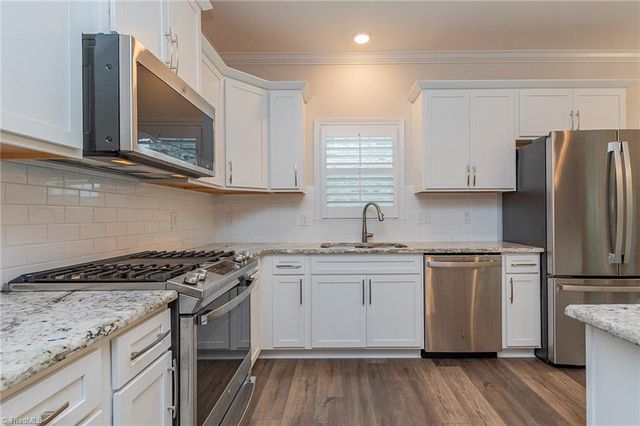 403 Freemont Drive, Thomasville, NC 27370