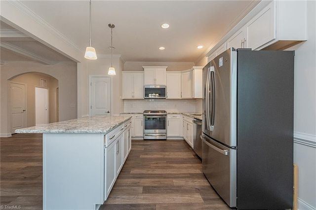 403 Freemont Drive, Thomasville, NC 27370