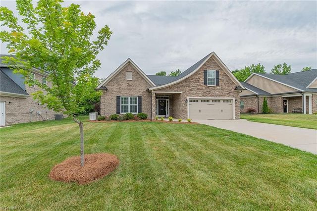 403 Freemont Drive, Thomasville, NC 27370