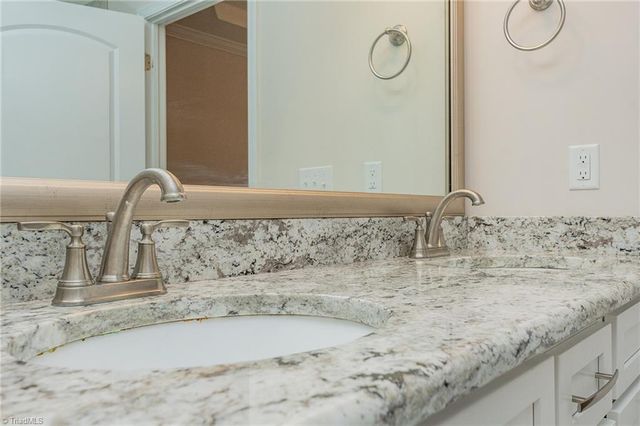 403 Freemont Drive, Thomasville, NC 27370