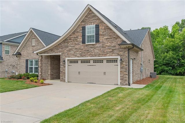 403 Freemont Drive, Thomasville, NC 27370