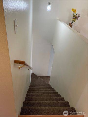 652 ADELE Avenue, Bremerton, WA 98312