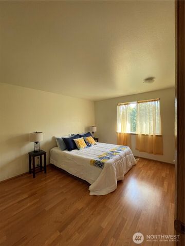 652 ADELE Avenue, Bremerton, WA 98312