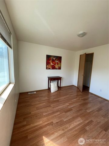 652 ADELE Avenue, Bremerton, WA 98312