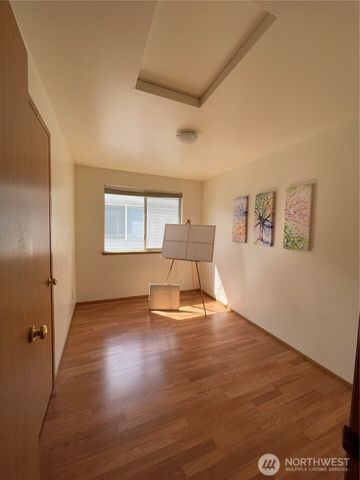 652 ADELE Avenue, Bremerton, WA 98312