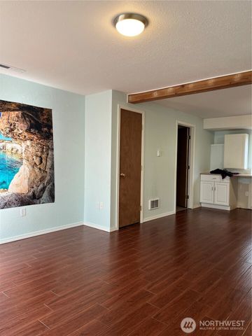 652 ADELE Avenue, Bremerton, WA 98312