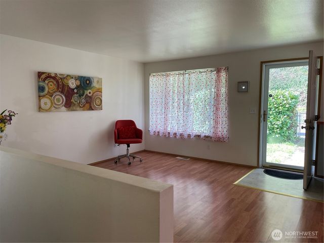 652 ADELE Avenue, Bremerton, WA 98312