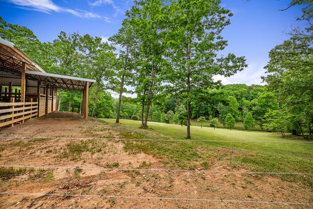 135 Adams Farm Drive, Blairsville, GA 30512