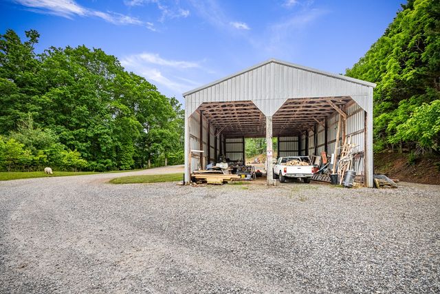 135 Adams Farm Drive, Blairsville, GA 30512