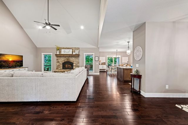 135 Adams Farm Drive, Blairsville, GA 30512
