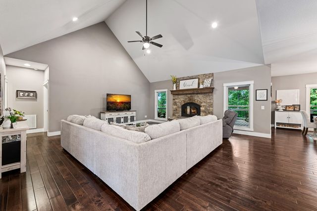 135 Adams Farm Drive, Blairsville, GA 30512