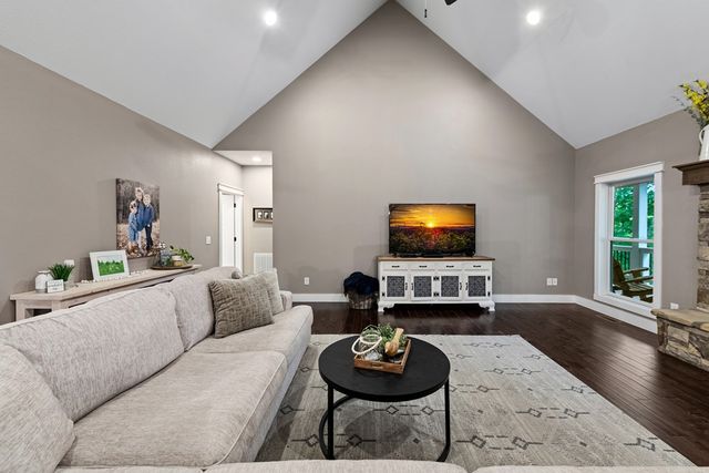 135 Adams Farm Drive, Blairsville, GA 30512