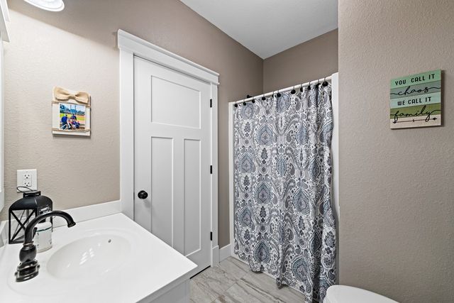 135 Adams Farm Drive, Blairsville, GA 30512