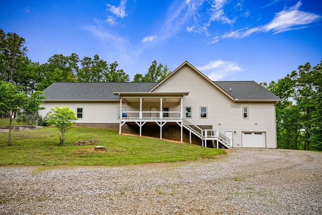 135 Adams Farm Drive, Blairsville, GA 30512