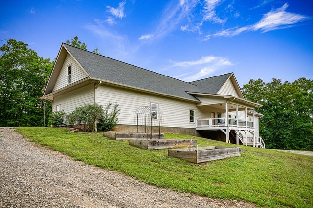 135 Adams Farm Drive, Blairsville, GA 30512