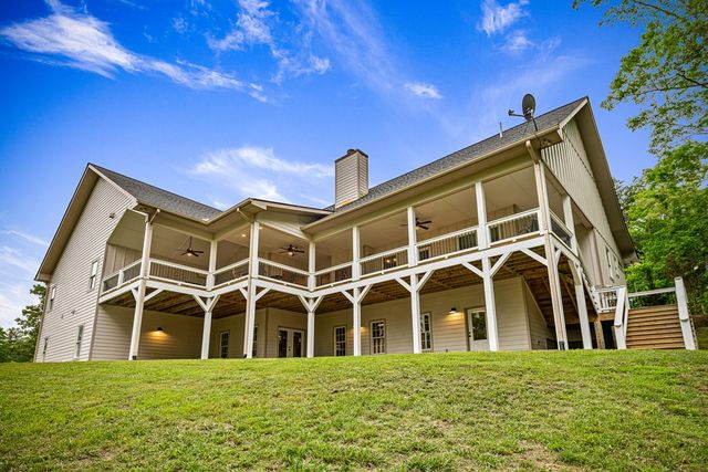 135 Adams Farm Drive, Blairsville, GA 30512