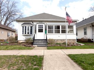 420 E Benton Street, Morris, IL 60450