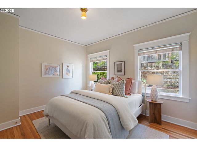 316 Ne 44TH Ave, Portland, OR 97213