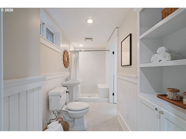 316 Ne 44TH Ave, Portland, OR 97213