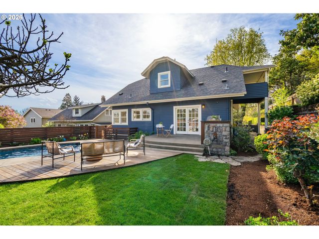 316 Ne 44TH Ave, Portland, OR 97213