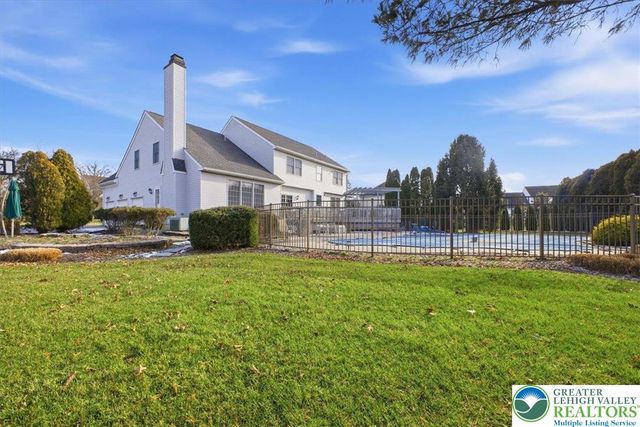 2362 Cross Creek Road, Lower Macungie Twp, PA 18062