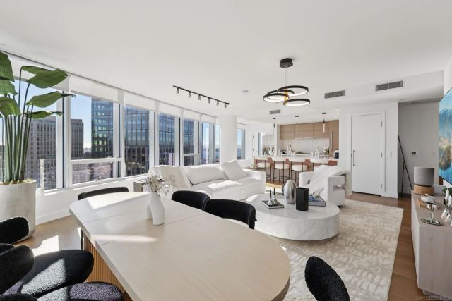888 W E St 1504, San Diego, CA 92101