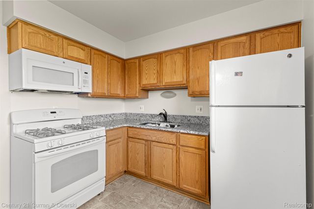 9606 Cornell, Taylor, MI 48180