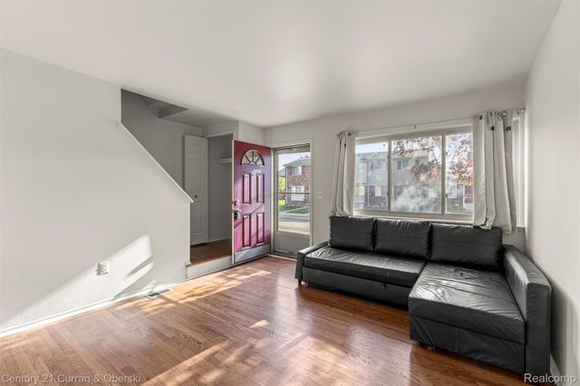 9606 Cornell, Taylor, MI 48180