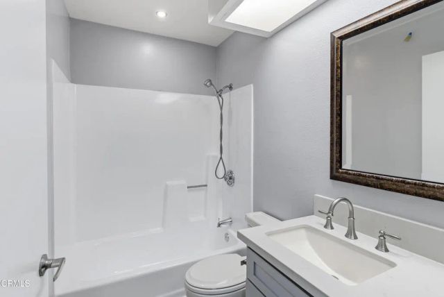 1745 Los Feliz Drive 12, Thousand Oaks, CA 91362