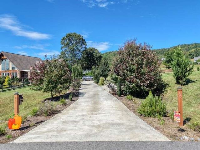 85 Minstead Ridge, Young Harris, GA 30582