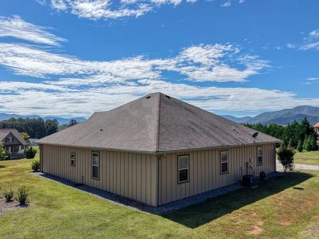 85 Minstead Ridge, Young Harris, GA 30582