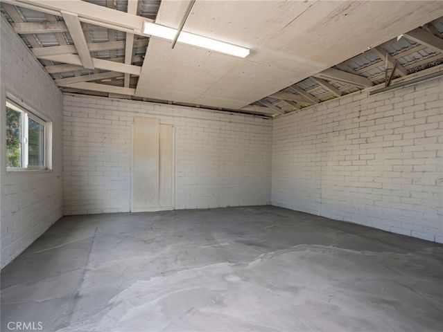 7121 Vine, Highland, CA 92346