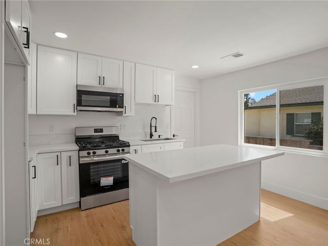 7121 Vine, Highland, CA 92346