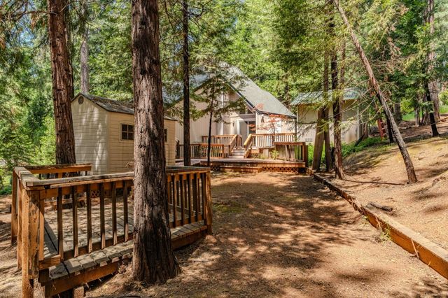 27281 Barton Rd, Pioneer, CA 95666