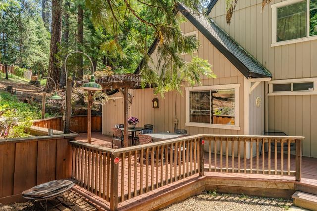 27281 Barton Rd, Pioneer, CA 95666