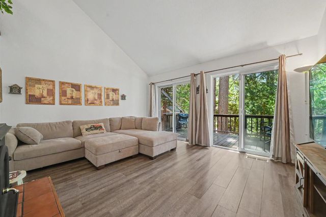 27281 Barton Rd, Pioneer, CA 95666