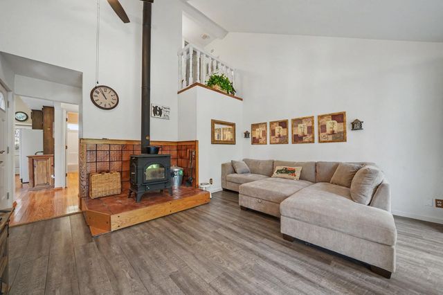 27281 Barton Rd, Pioneer, CA 95666